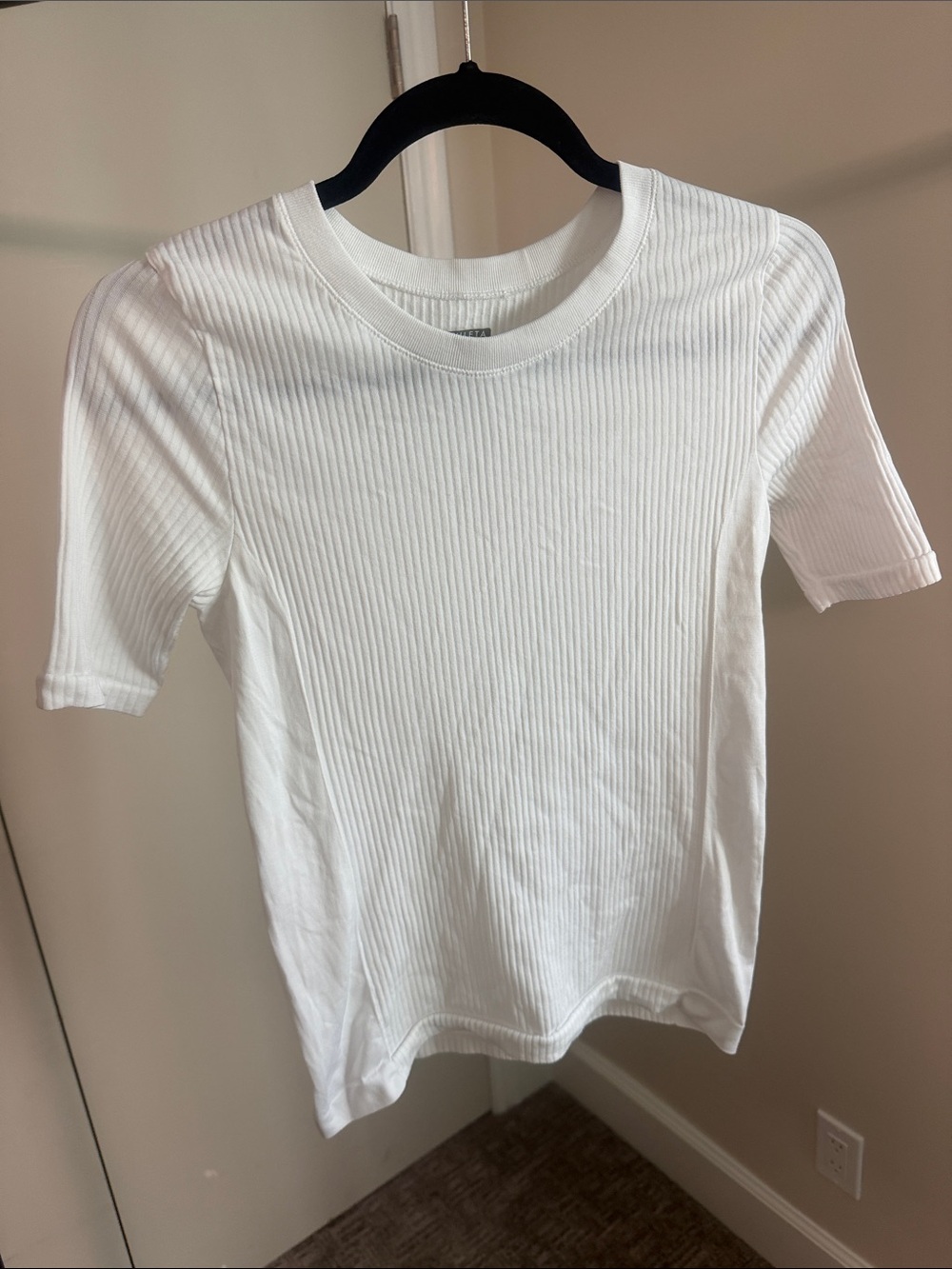 Athleta White Ribbed Short Sleeve Tee
